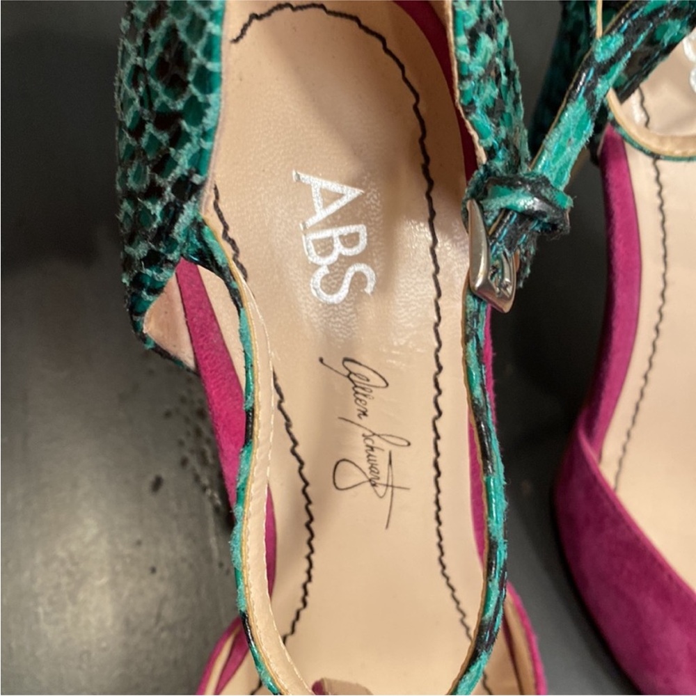 ABS Allen Schwartz T-Strap Reptile and Suede Color-block Heels Size 8 - Picture 10 of 11